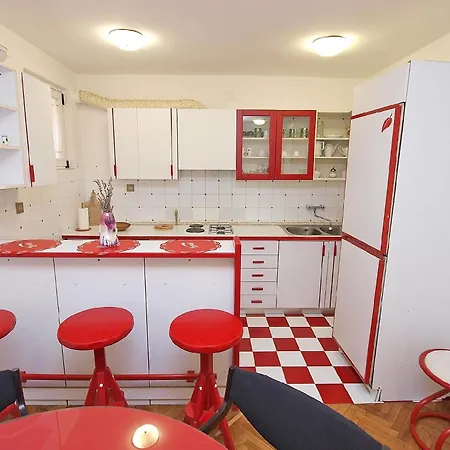 Apartment Fuer 5 Personen Ca 75 Qm In Pula, Istrien Istrische Riviera *