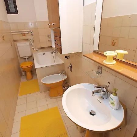 Apartment Fuer 5 Personen Ca 75 Qm In Pula, Istrien Istrische Riviera *
